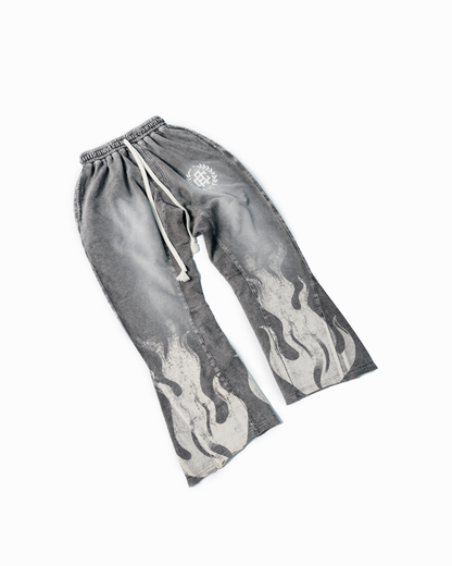 FLAMESSS FLARE CHROME SWEATPANTS