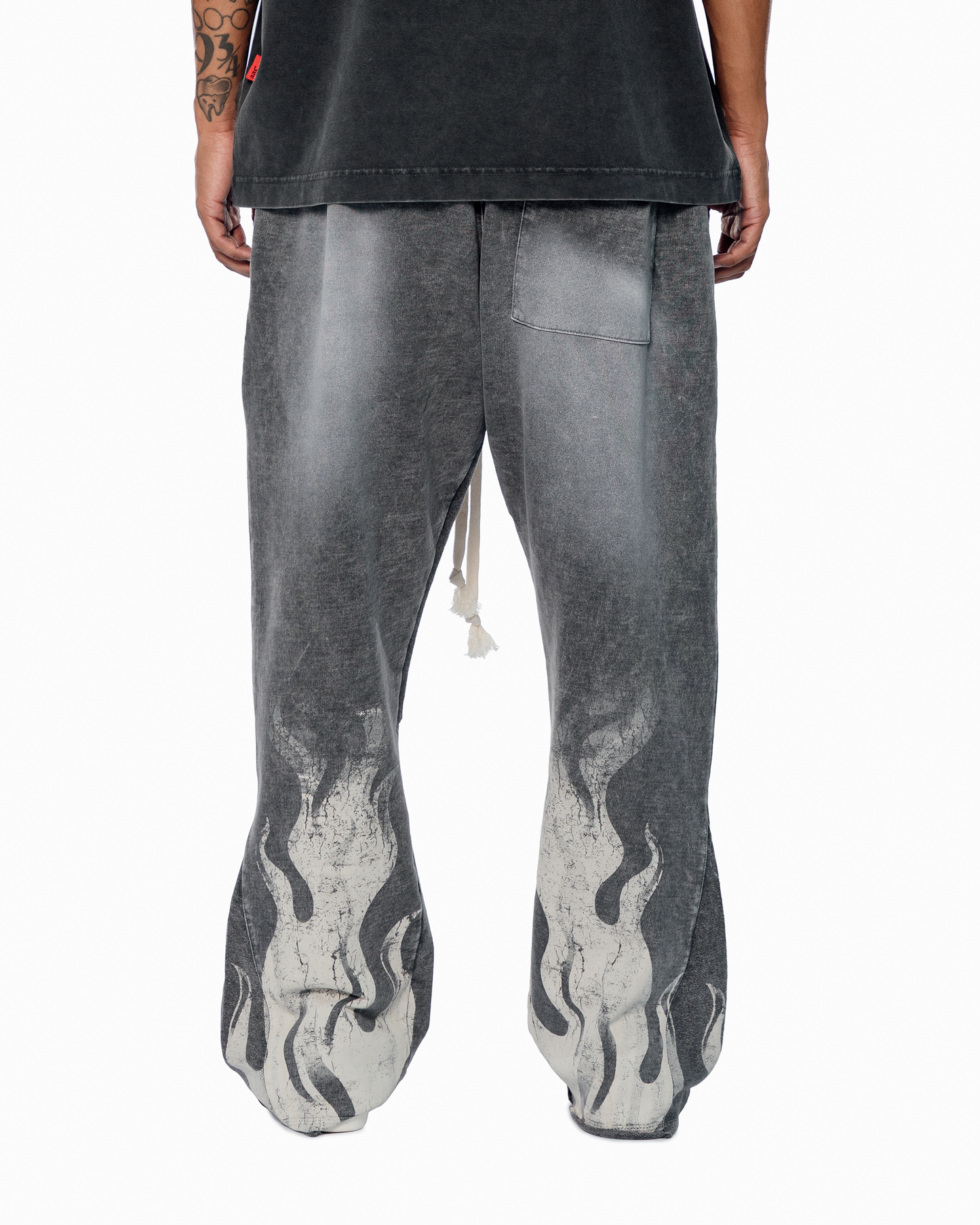 FLAMESSS FLARE CHROME SWEATPANTS